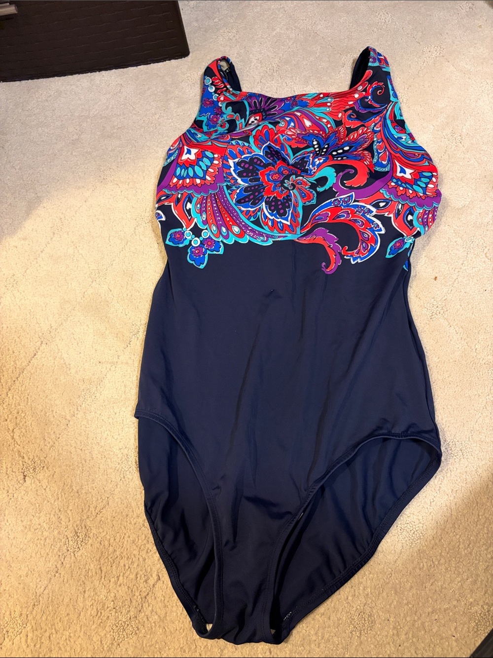 New Croft & Barrow Women's Navy One-Piece Swimsuit with Vibrant Paisley Print 16